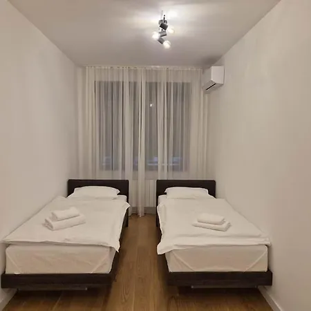 Park New Luxury With Garage Apartment Belgrad